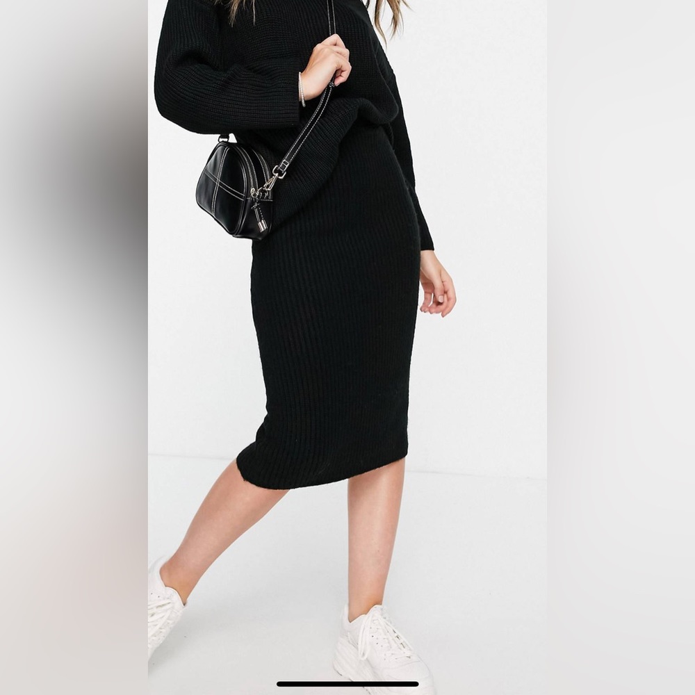 ASOS DESIGN Knitted Midi Skirt in Rib Black Size 4 / Small